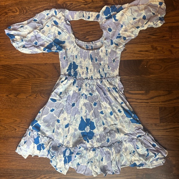 Fourteenth and 9th Flowy Dress - Picture 2 of 5